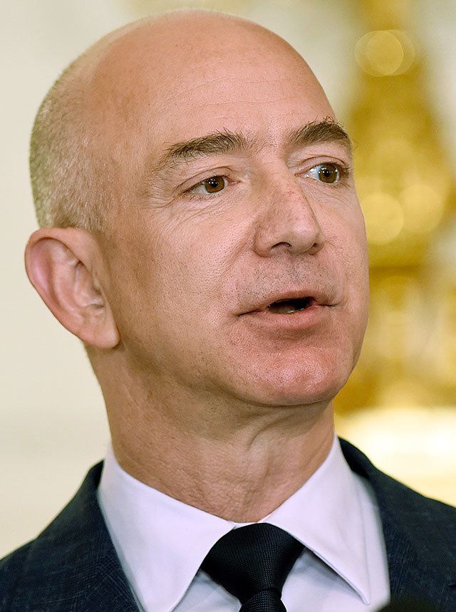 Amazon's Jeff Bezos plays alien in new 'Star Trek' film | HeraldNet.com
