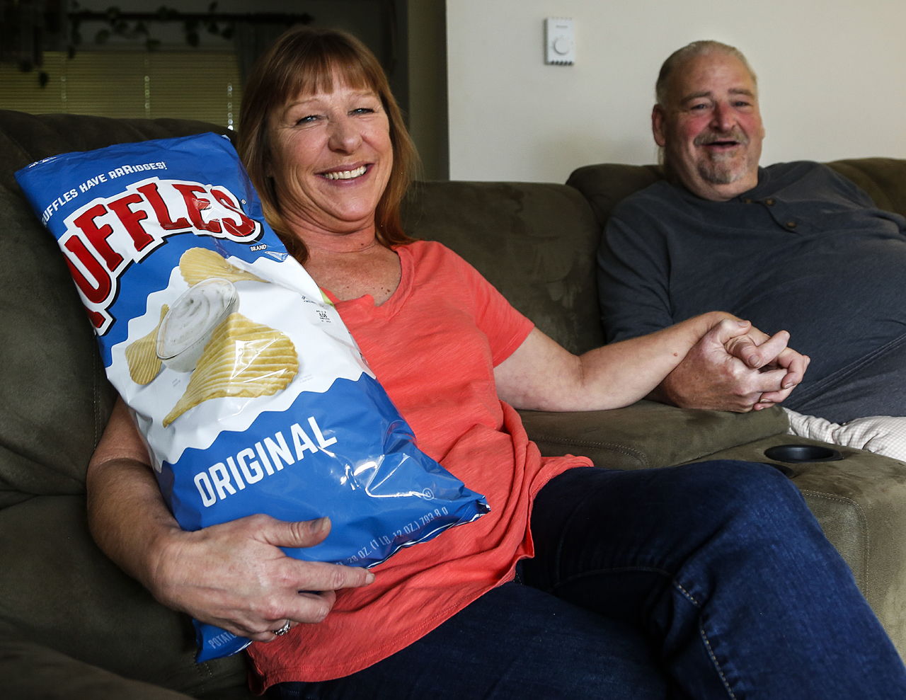 Her potato chip habit led to an early throat cancer diagnosis |  HeraldNet.com