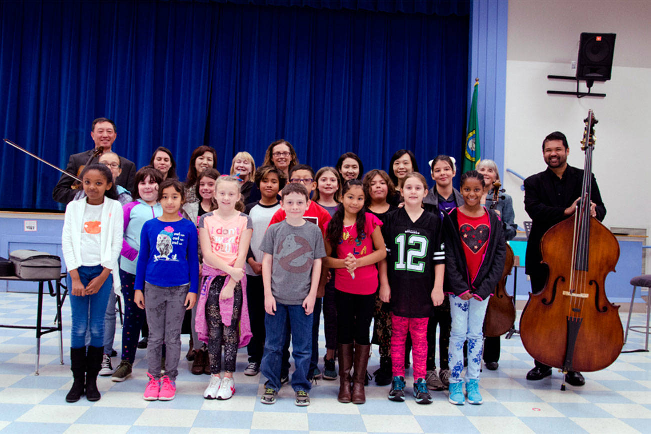 Orchestra brings show to school | HeraldNet.com