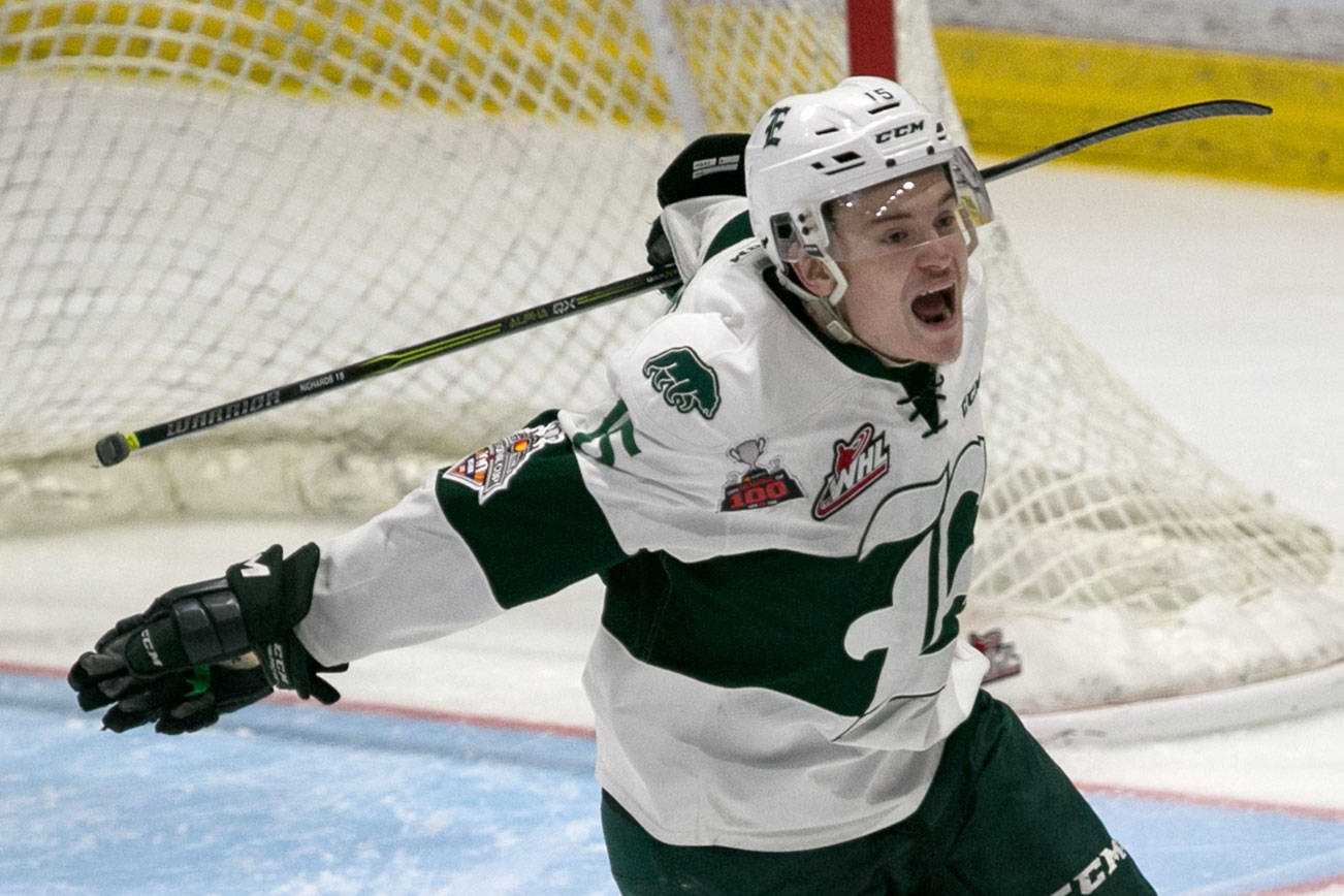Skinner shuts out Silvertips; Broncos take 3-1 series lead