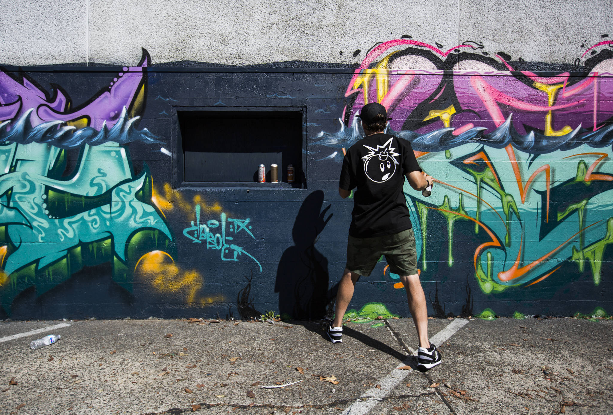 It's art, not vandalism: 2,000 spray-paint cans blast Everett |  HeraldNet.com