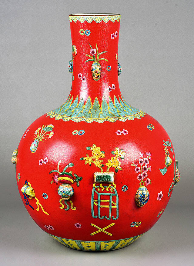 In Qing dynasty China, everyday objects were turned into art | HeraldNet.com