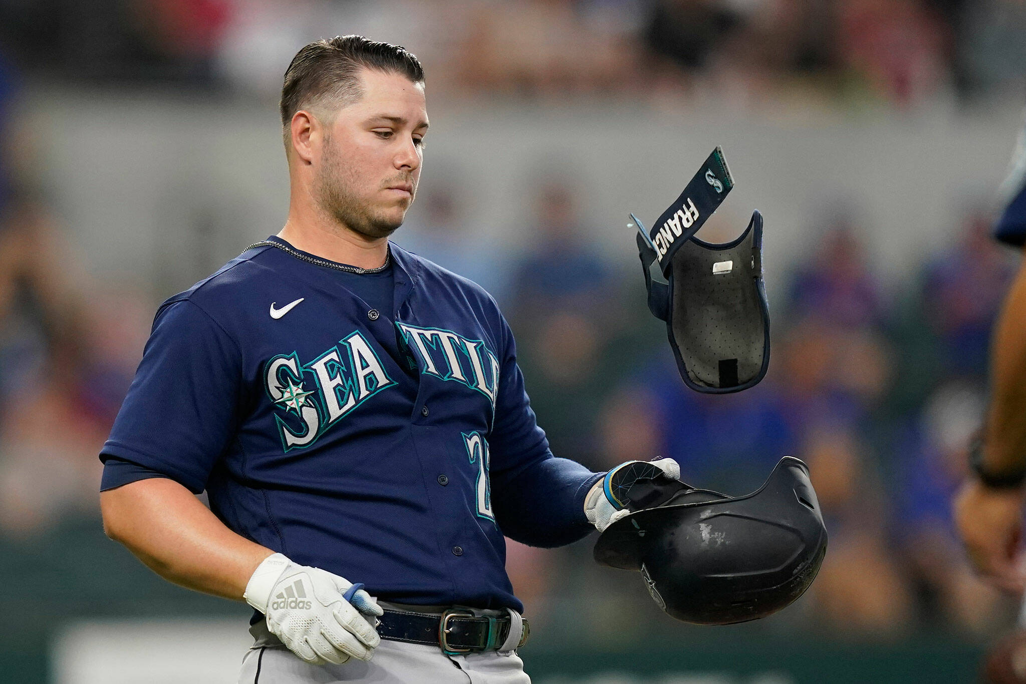 Clutch hits elude Mariners in loss to Rangers | HeraldNet.com