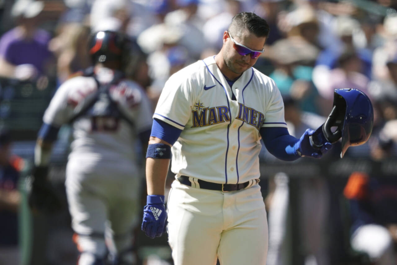 Mariners rally against A's bullpen for first sweep of season - The