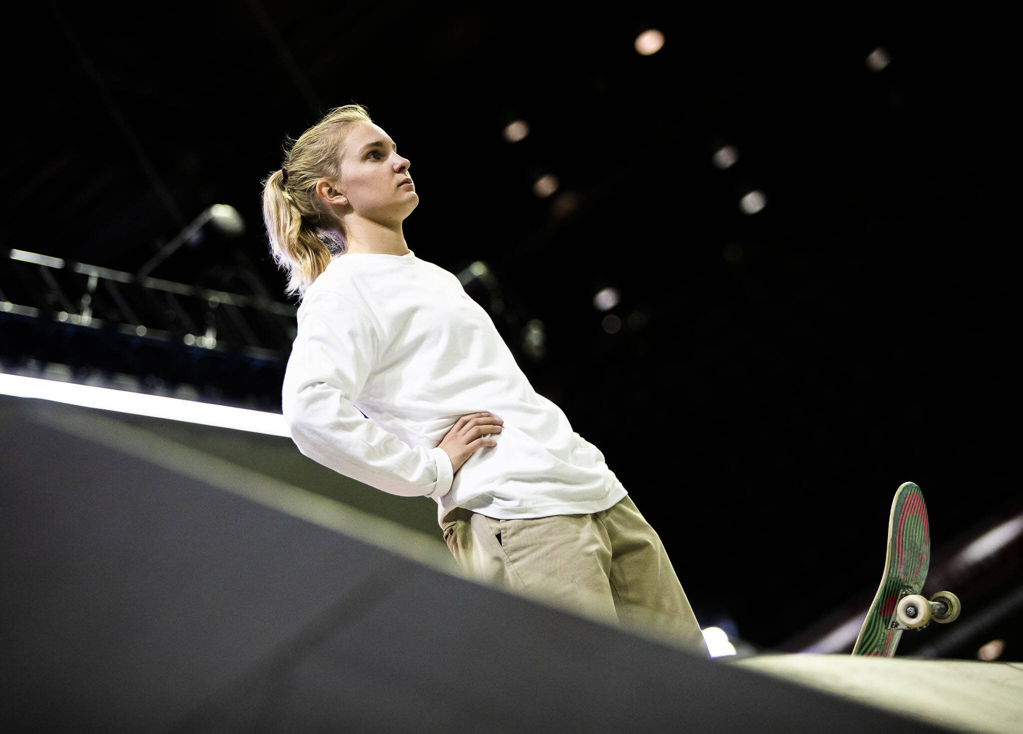 Roos Zwetsloot of the Netherlands waits to drop in during warm up before the Street League Skateboarding women’s final on Sunday, Aug. 14, 2022 in Everett, Washington. (Olivia Vanni / The Herald)