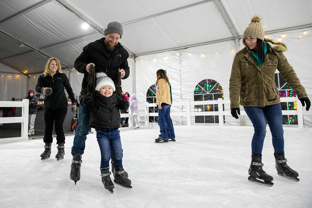 Holiday ice rinks in Arlington, Everett open for the season | HeraldNet.com