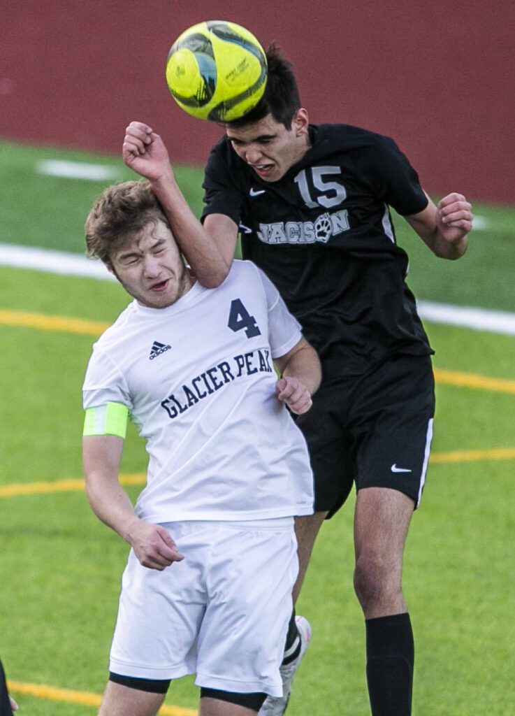 Glacier Peak’s Ethan Bednarski (4). (Olivia Vanni / The Herald)
